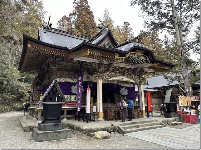 寳登山神社拝殿