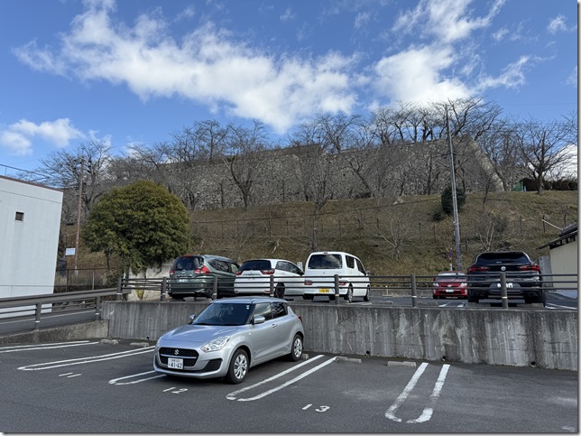 津山城（鶴山公園）駐車場