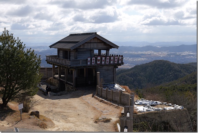 角楼から見た西門