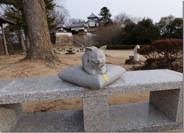 猫城主さんじゅーろーの石像