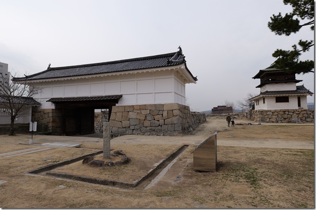 筋鉄御門（重要文化財）