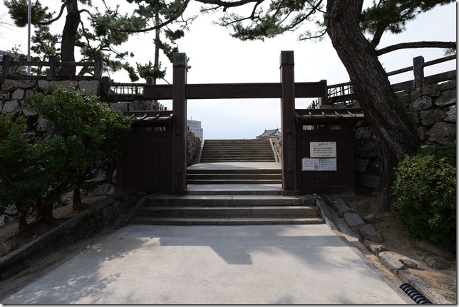 冠木門