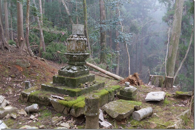 嘯岳禅師の墓