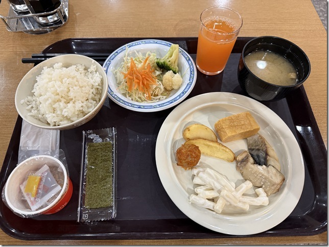 朝食