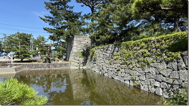 石垣と堀