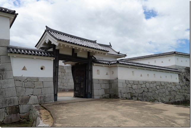本丸門（高麗門）
