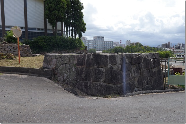 切石積石垣
