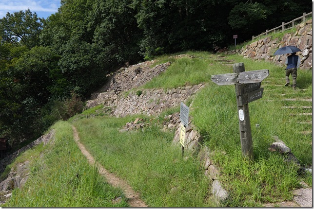 登山口