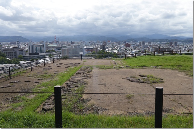 三階櫓・武具蔵跡
