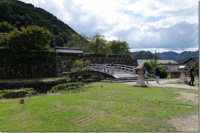 登城橋と登城門