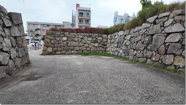 東不明門跡