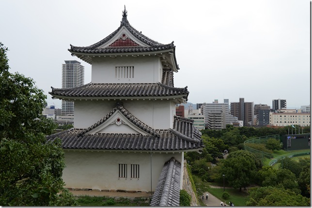 天守台から坤櫓