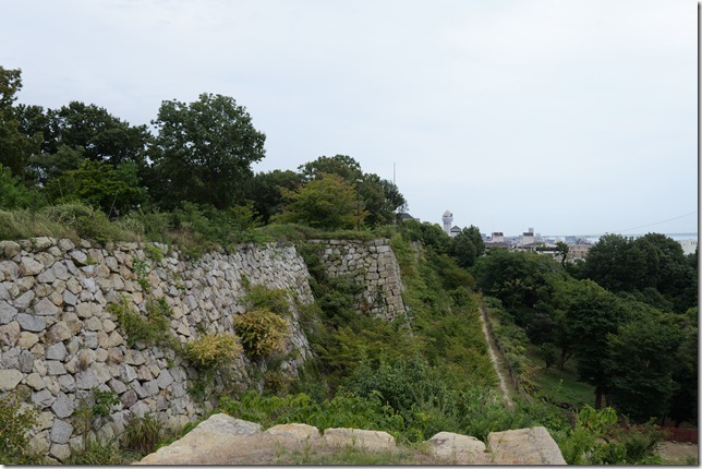 二ノ丸石垣、東ノ丸石垣