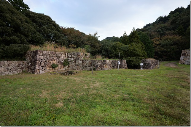 菅谷口虎門跡・櫓台跡