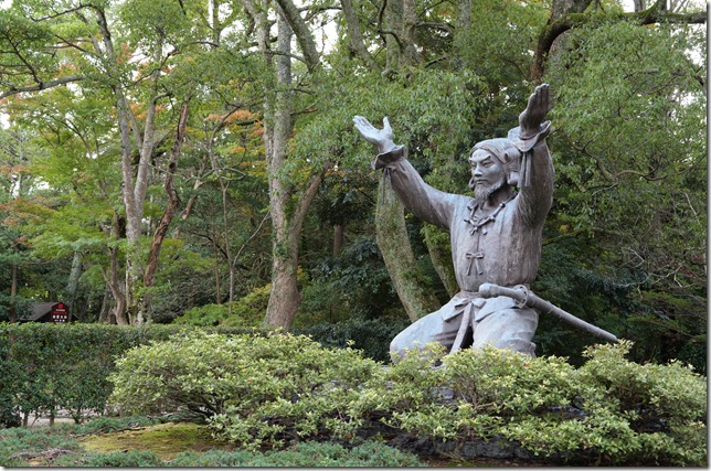 ムスビの御神像