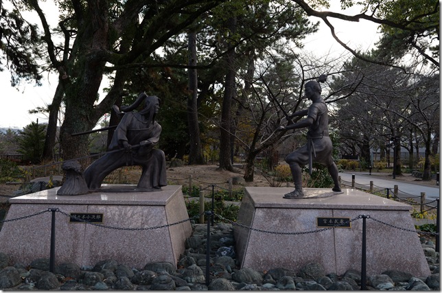 宮本武蔵と佐々木小次郎のモニュメント