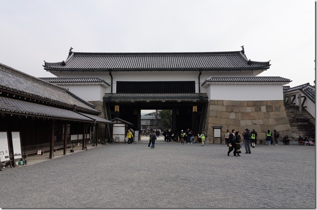 番所と東大手門