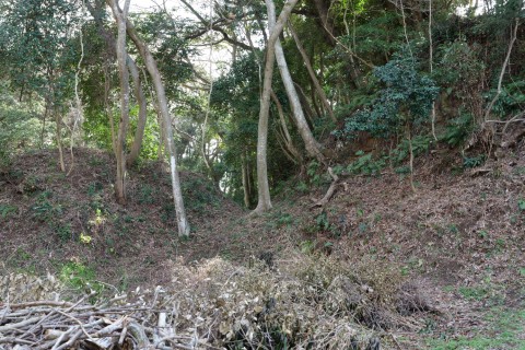 空堀(水の手曲輪 - 西二の曲輪)