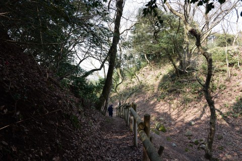 大堀切（二の丸-三の丸間）