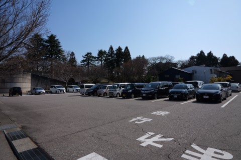 高岡古城公園北口駐車場