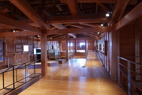 五十間長屋（二階・菱櫓方向）