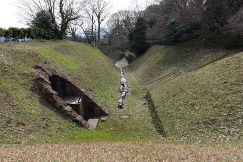旧陸軍弾薬庫隧道