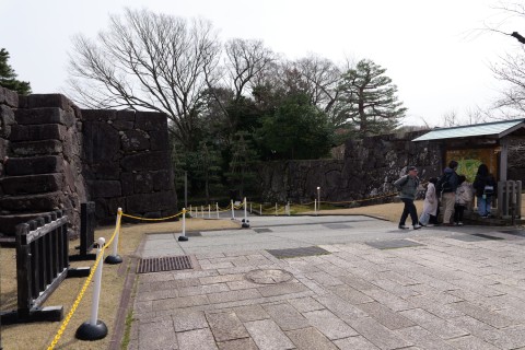 大手門(尾坂門)跡