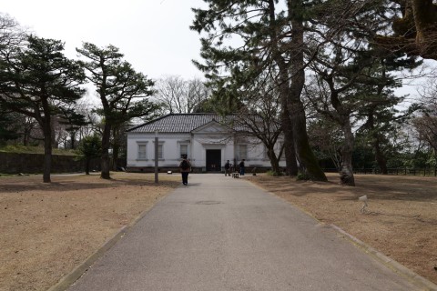 二の丸（数寄屋屋敷跡）・旧第六旅団司令部庁舎