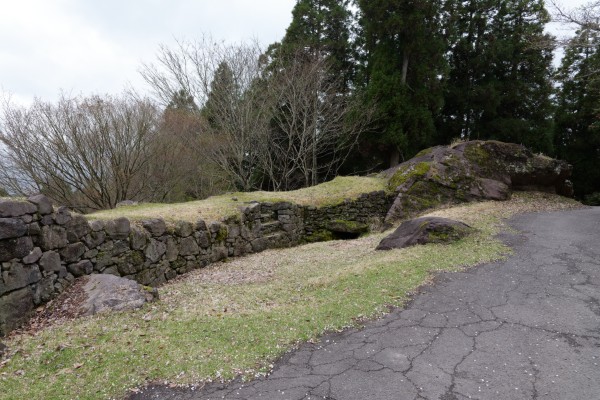 三の丸南側石垣