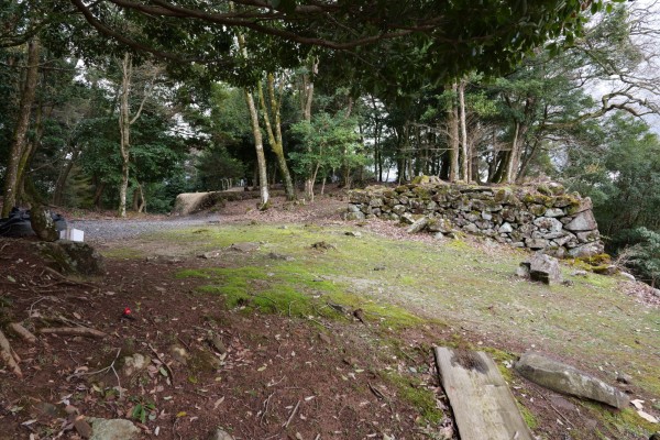 西門跡と櫓台跡