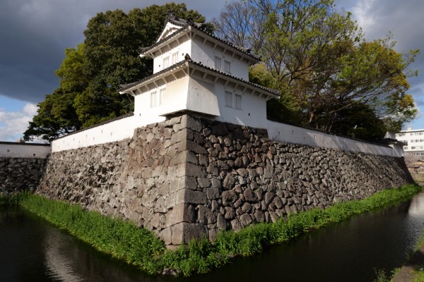 着到櫓（東之丸南西隅櫓）