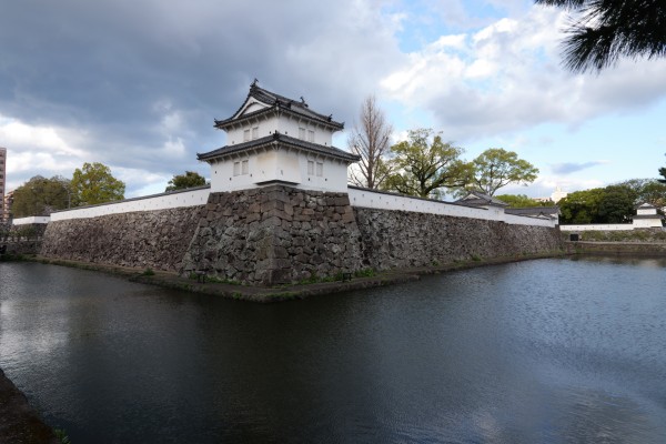 西之丸西南隅櫓