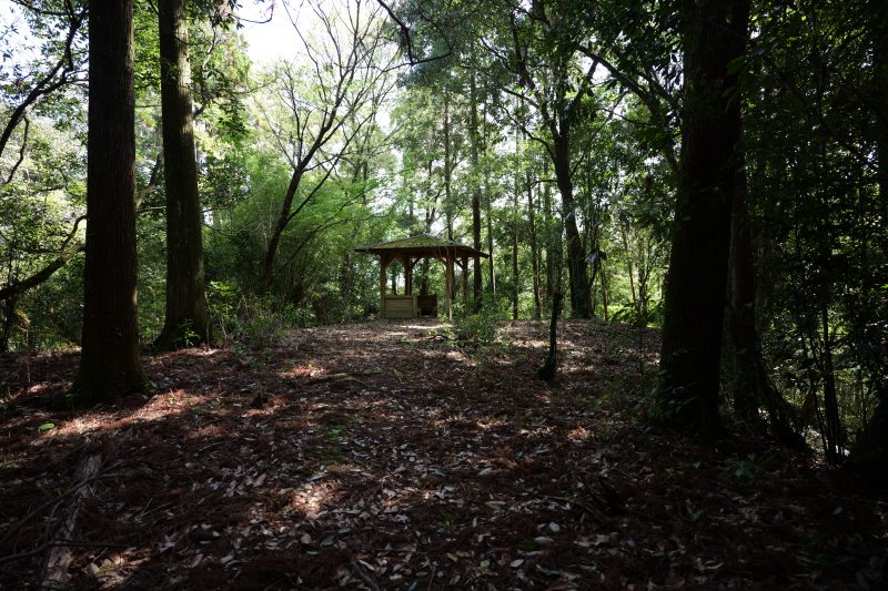 あずま屋の曲輪