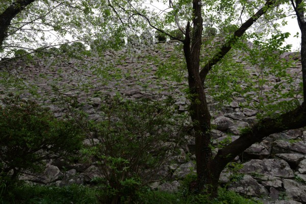 千人殺しの石垣