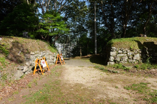 本丸喰違い虎口