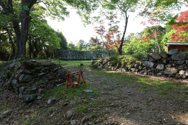 本丸中仕切門跡