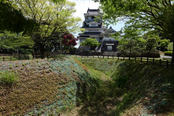 丸馬出・三日月堀
