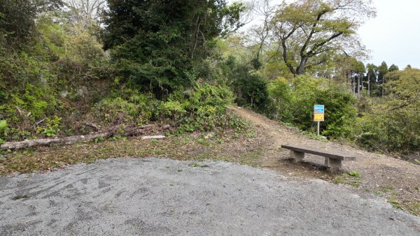 雛壇状石垣入口