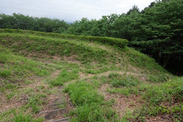 西の虎口枡形