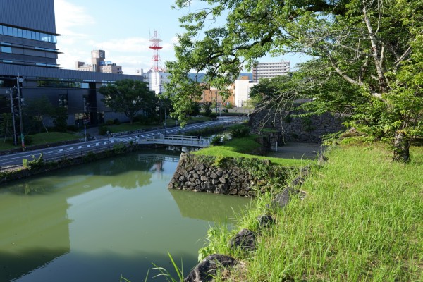 高麗門跡・欄干橋