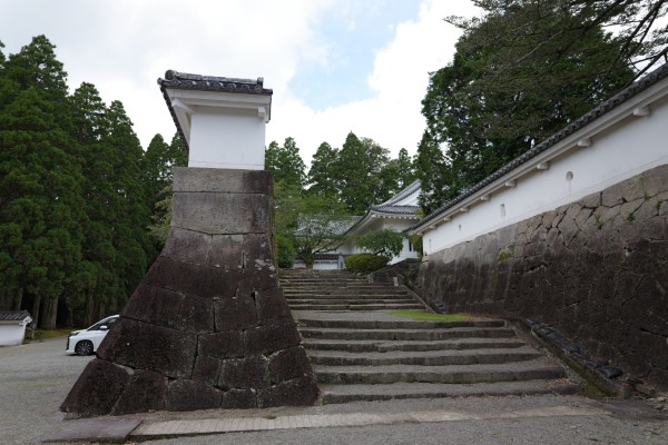 本丸へ