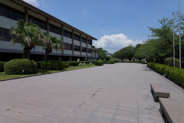 二之丸（県立図書館）