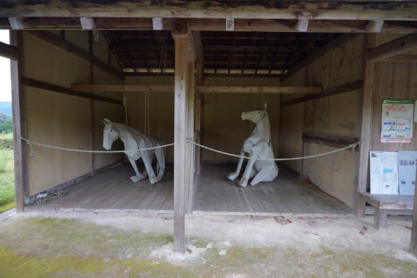 馬屋