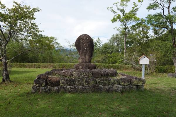 岡豊公園征清凱旋碑