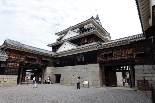 内門・天守・筋鉄門