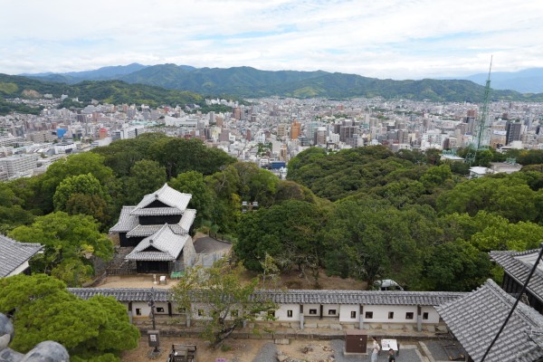 天守より東方向のぞむ