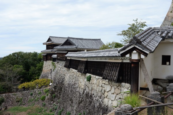 乾門東続櫓東折曲塀・乾門東続櫓・乾櫓