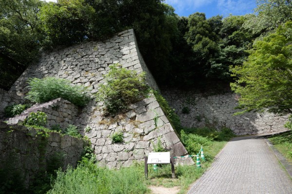 西大砲台石垣