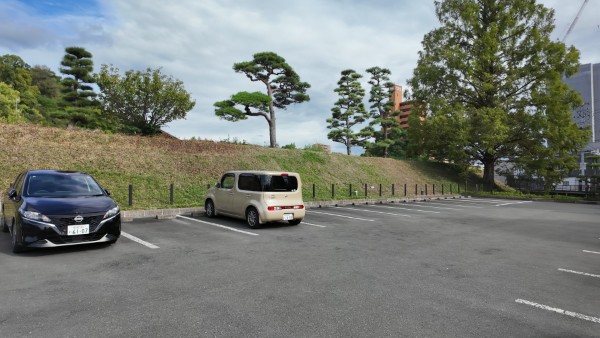 道後公園西口駐車場