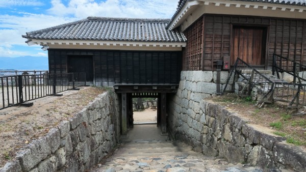 隠門隠櫓・隠門・筒井門東続櫓